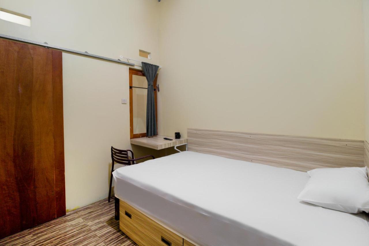 Oyo Life 3149 Guest House Ppli Bandung Buitenkant foto