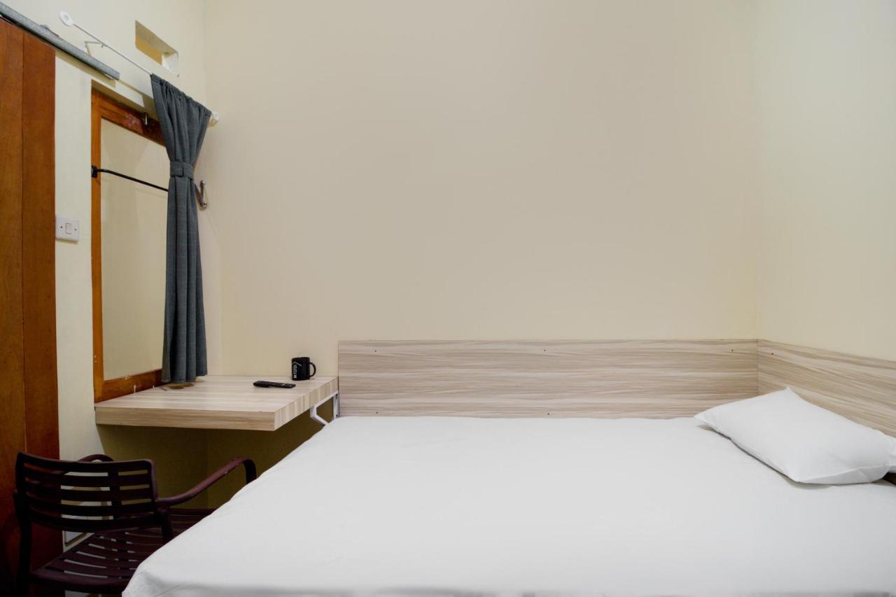 Oyo Life 3149 Guest House Ppli Bandung Buitenkant foto